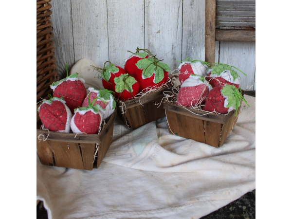 Wool Strawberries, Vintage Wool and Quilt Strawberries