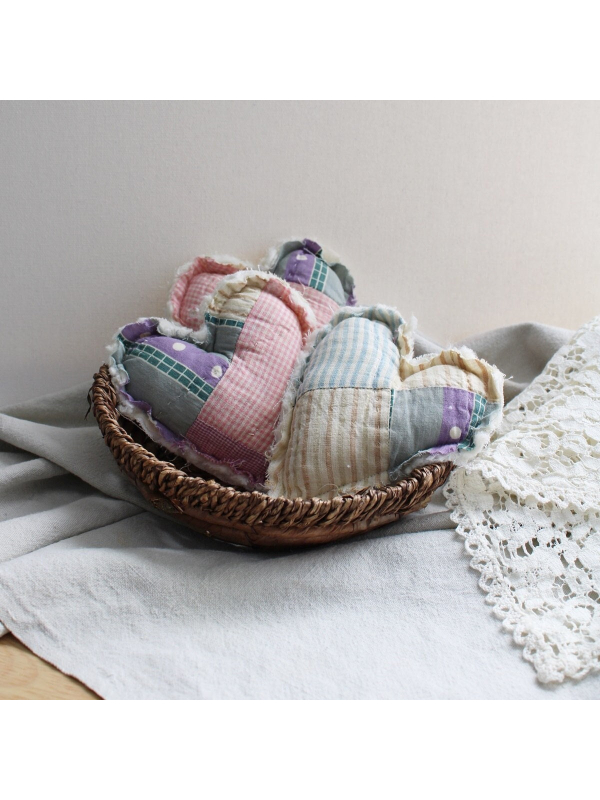 1950's Quilt Heart/Bowl Filler/Farmhouse Decor/ Cupboard Tuck