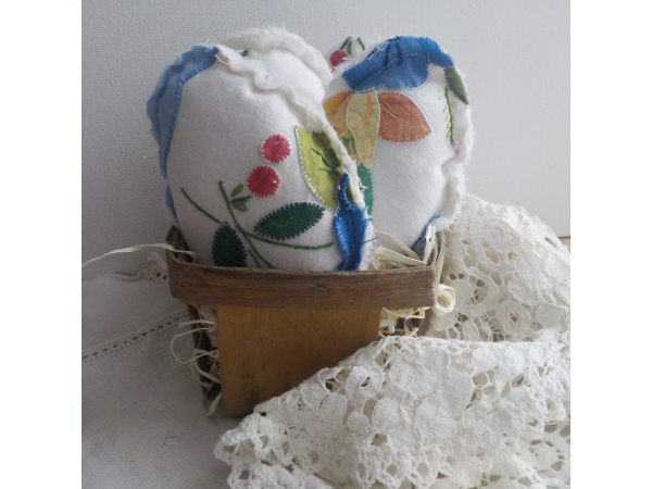 Vintage Embroidery Linen Fabric Eggs