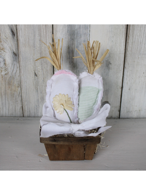 vintage quilt fabric carrots in vintage fruit basket