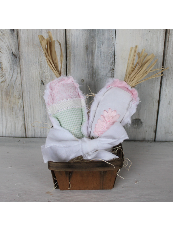 vintage quilt fabric carrots in vintage fruit basket