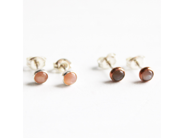 silver and copper peach moonstone 4mm studs