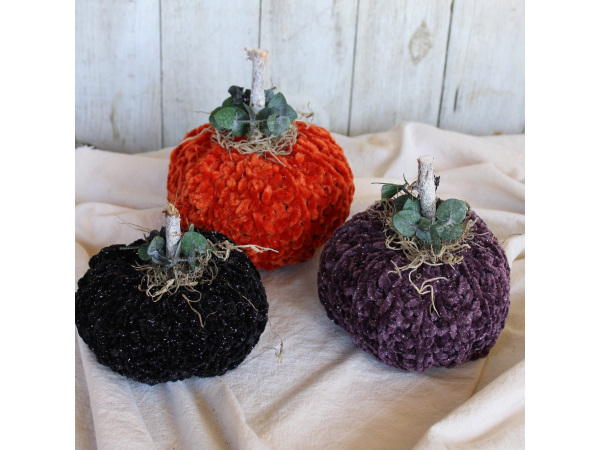 crocheted pumpkins, velvet