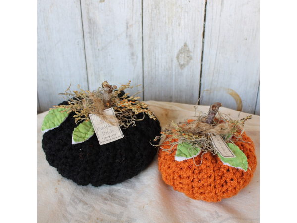 crochet pumpkins, Halloween Decor