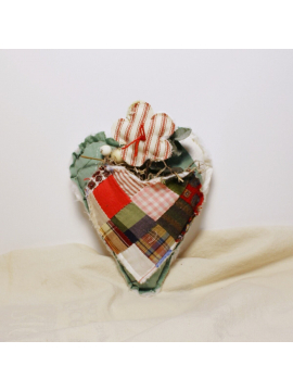 Large Quilted  Double Hanging Heart,/Peg Hanger/Bowl Filler/Farmhouse Decor