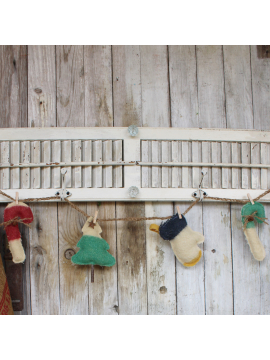 Pendleton blanket Christmas garland