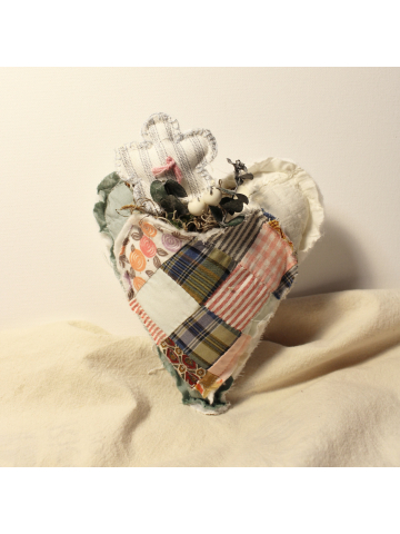 Vintage Quilt, Double Hanging Heart, Flower and Heart Peg Hanger,Bowl Filler,Farmhouse Décor