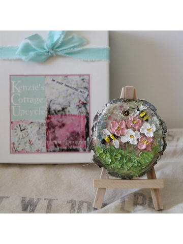 Miniature "Bee and Wildflower" Oil Impasto Painting on Wood with Easel, Vintage Style Small Oil Impasto Painting